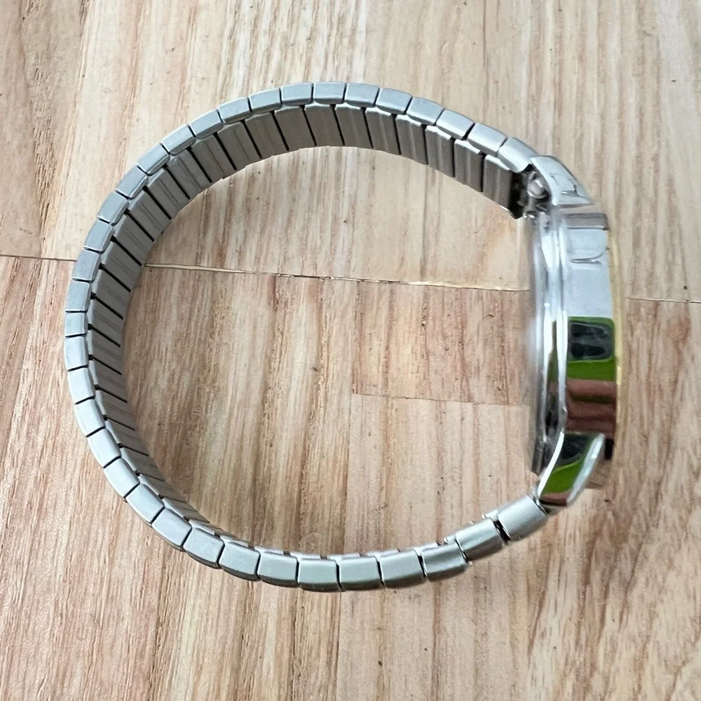 Timex two tone bracelet dress watch NEW BATTERY